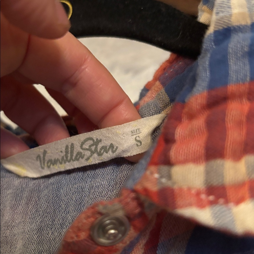 Vanilla Star Juniors Button Down Blouse Size Small - Picture 4 of 8